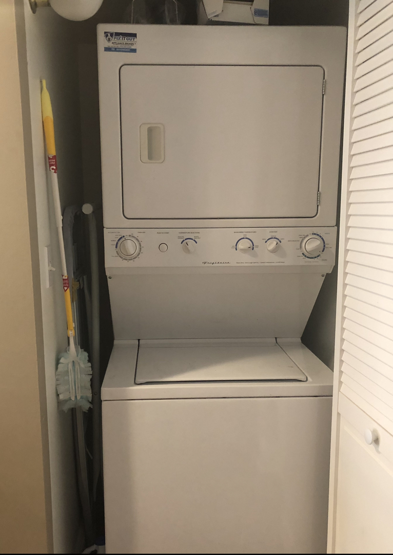 7425 North Sheridan Road, Unit 1E Chicago, IL 60626 - Photo 13 of 31 a close up view of a washer and dryer