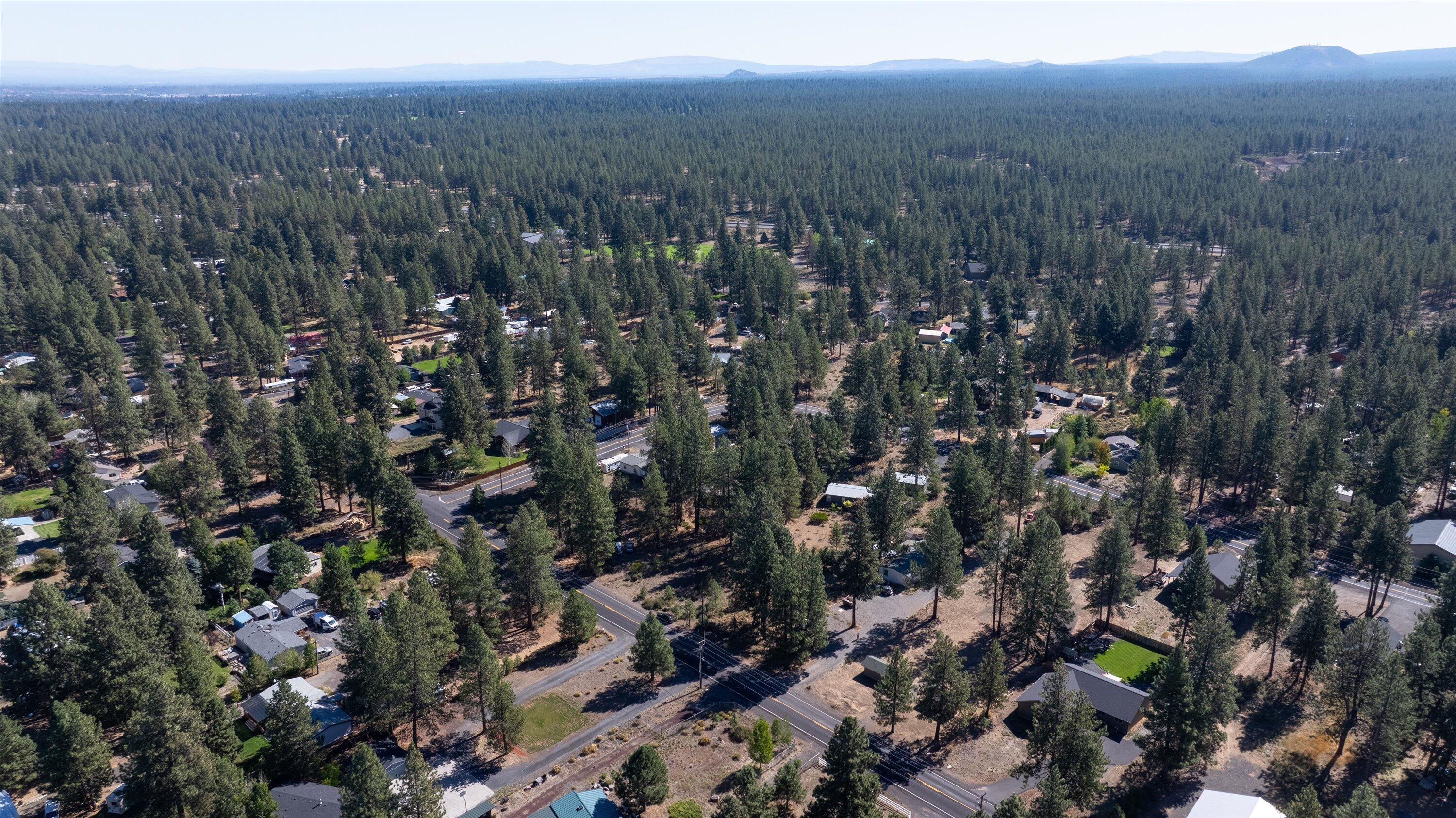60272 Cinder Butte Road Bend, OR 97702 - Photo 12 of 26 12-20250916 JILL ROSELL-5