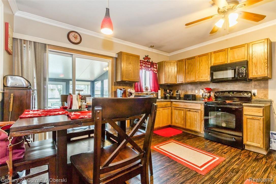 23697 Trail Ridge Drive Romulus, MI 48174 - Photo 5 of 24 06.jpg