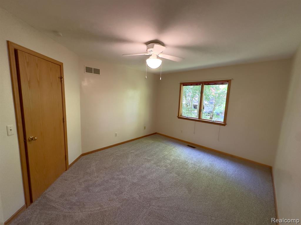 20450 Wahrman Road New Boston, MI 48164 - Photo 22 of 39 Gallery Image 22
