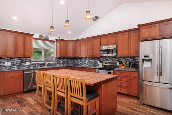 $409,000 | 19659 North 8th Place, Phoenix, AZ 85024