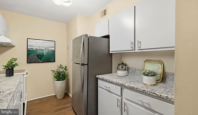 $165,000 | 3301 Hewitt Avenue, Unit 204, Silver Spring, MD 20906