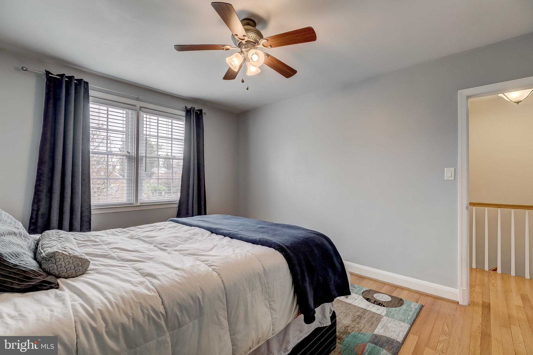 423 Chumleigh Road Baltimore, MD 21212 - Photo 23 of 41 Huge 2nd Bedroom with Hardwood Floors