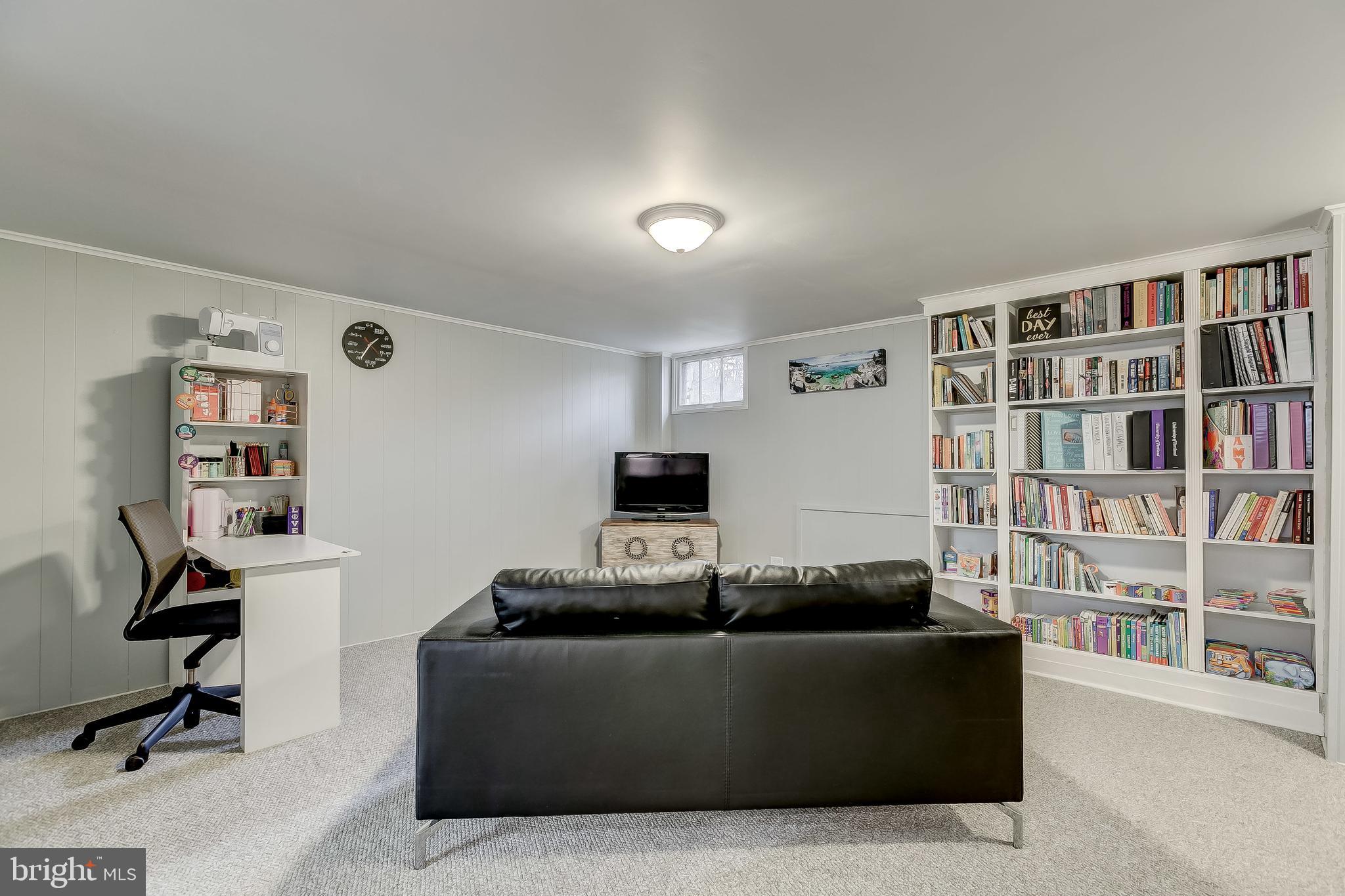 423 Chumleigh Road Baltimore, MD 21212 - Photo 29 of 41 Lower Level Family Room