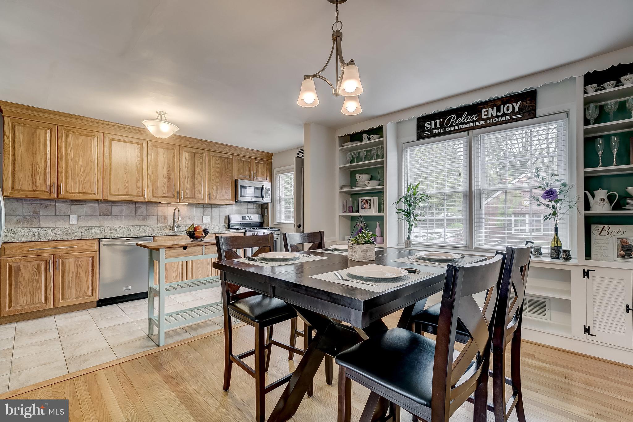 423 Chumleigh Road Baltimore, MD 21212 - Photo 9 of 41 Open Design Kitchen & Dining Room