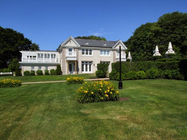 Carriage House