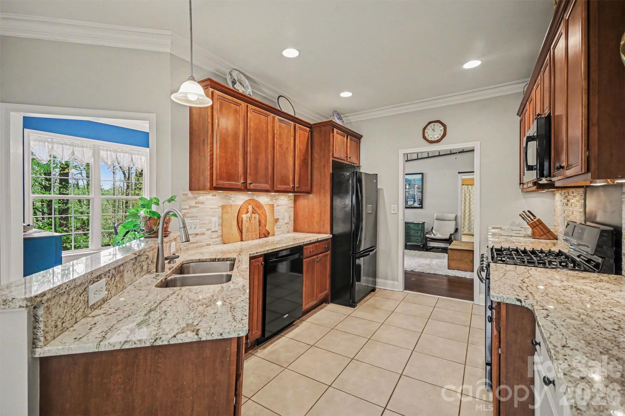 414 Yamasee Road Waxhaw, NC 28173 - Photo 3 of 40