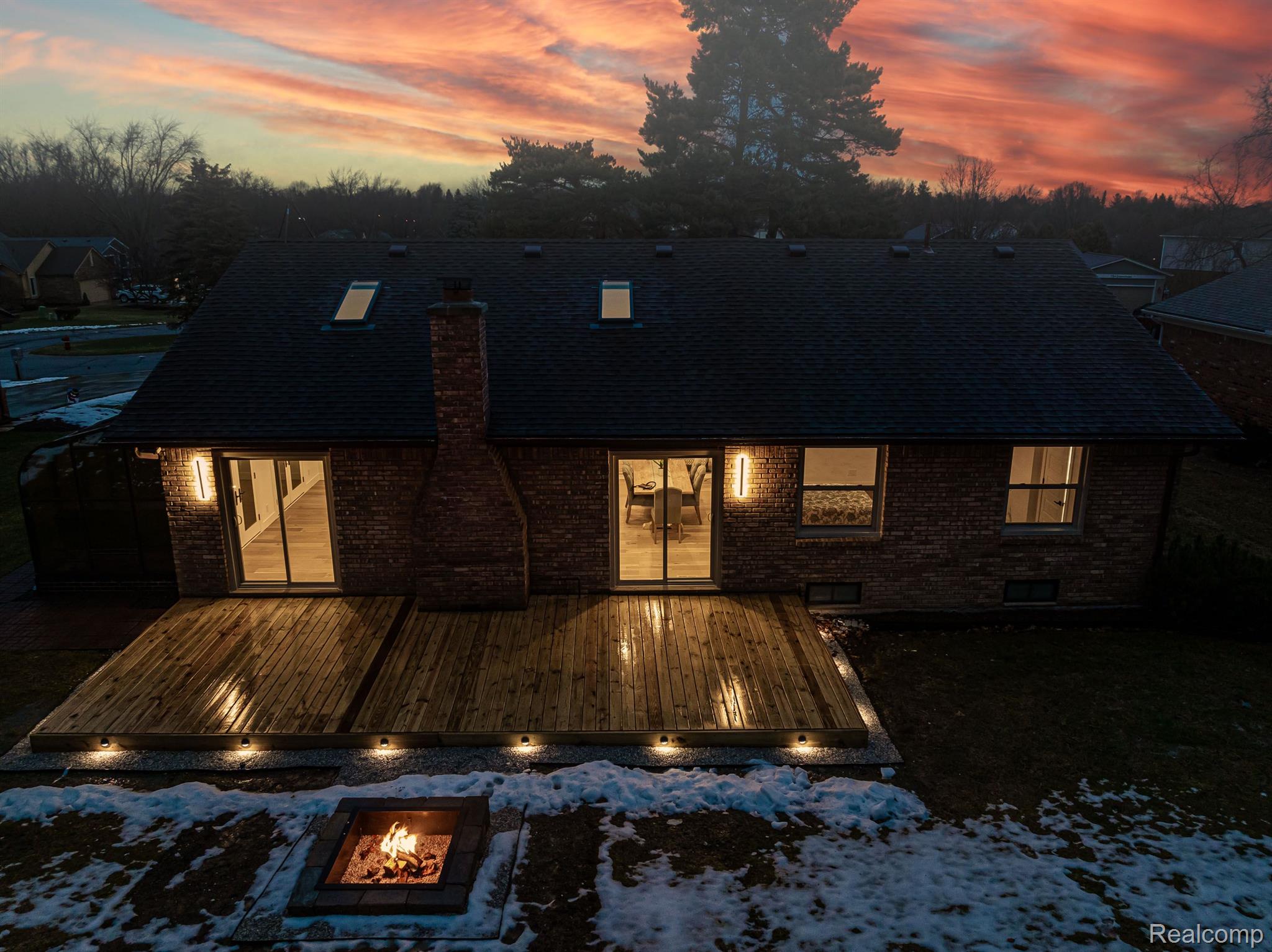 763 Snowmass Drive Rochester, MI 48309 - Photo 31 of 32 Home at Dusk