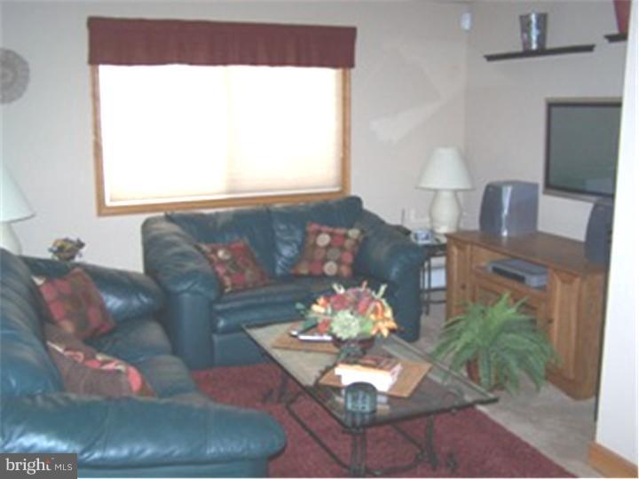 1437 Norman Road Havertown, PA 19083 - Photo 12 of 25 Family Room