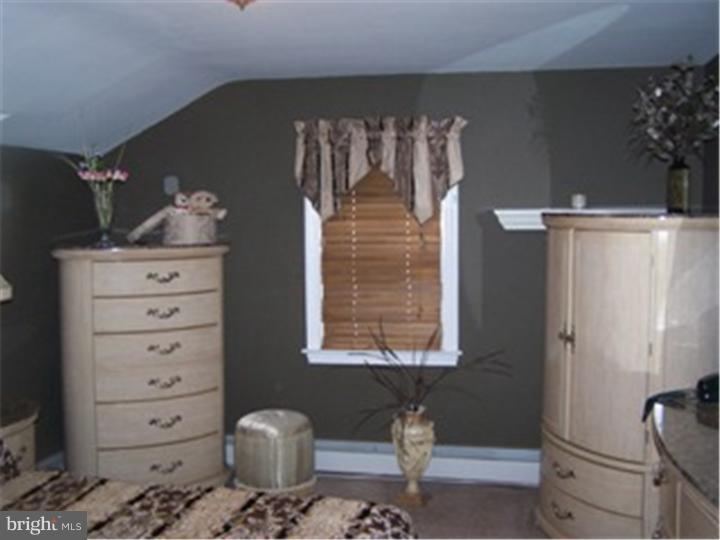 1437 Norman Road Havertown, PA 19083 - Photo 17 of 25 Bedroom - Main