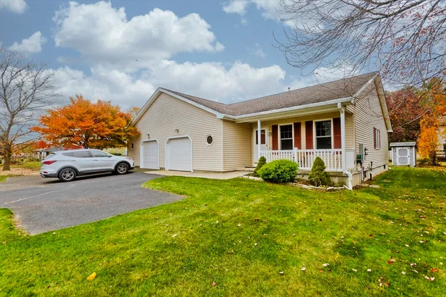 $325,000 | 86 Beveridge Boulevard, Unit 86, Westfield, MA 01085