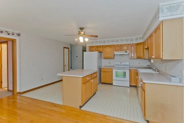$325,000 | 86 Beveridge Boulevard, Unit 86, Westfield, MA 01085