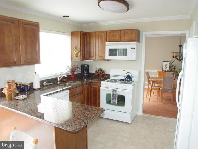 2219 Cold Meadow Way Silver Spring, MD 20906 - Photo 11 of 18 Kitchen