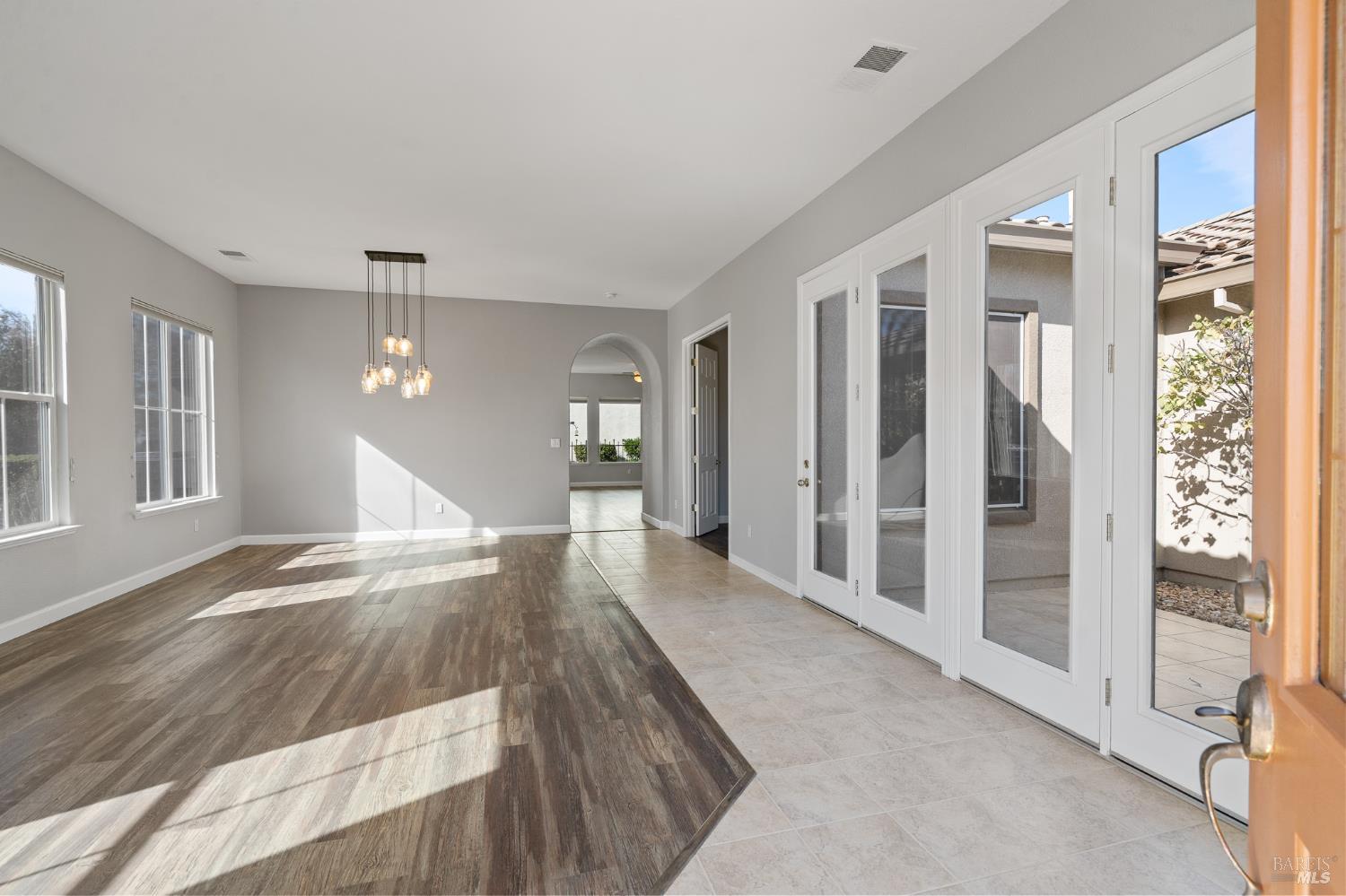 350 Canyon Spring Drive Rio Vista, CA 94571 - Photo 8 of 55 living room/dining room
