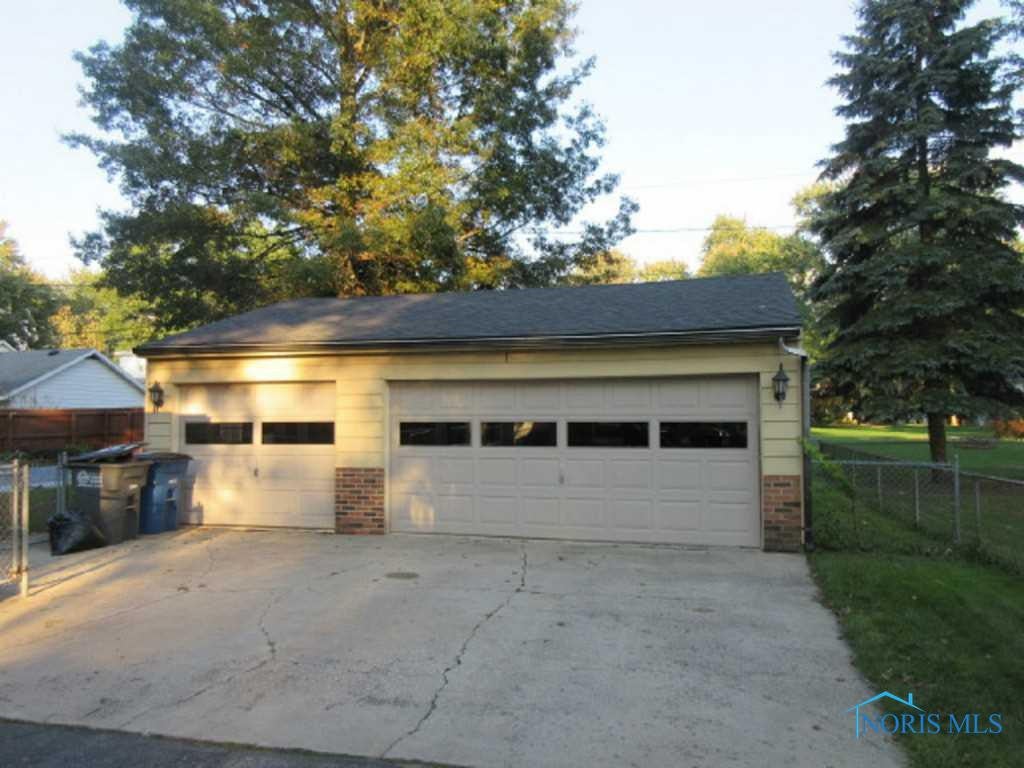 640 Jean Road Toledo, OH 43615 - Photo 19 of 20 Gallery Image 19
