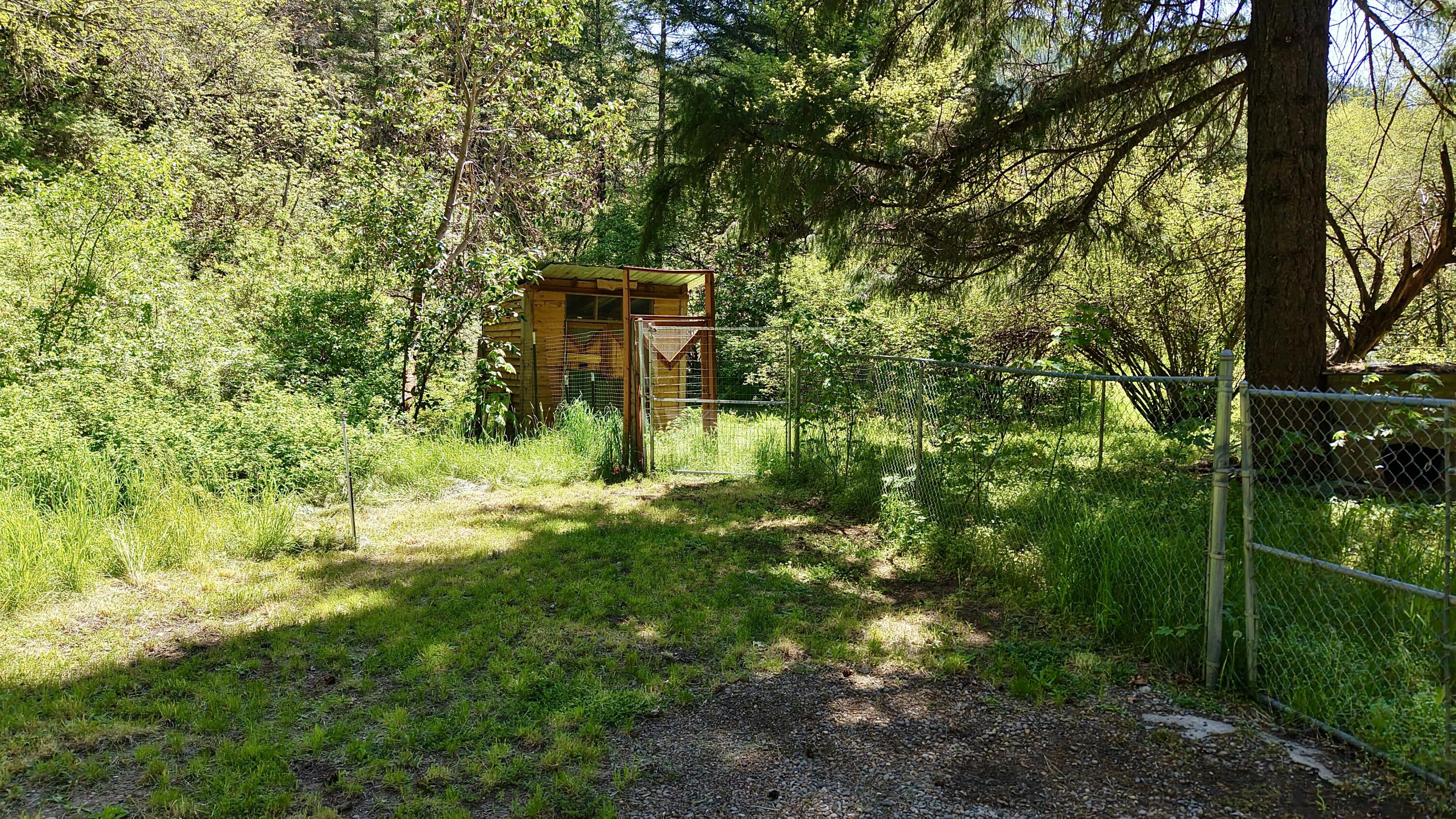 52 Dodes Creek Road Trail, OR 97541 - Photo 86 of 110 Chicken Coop