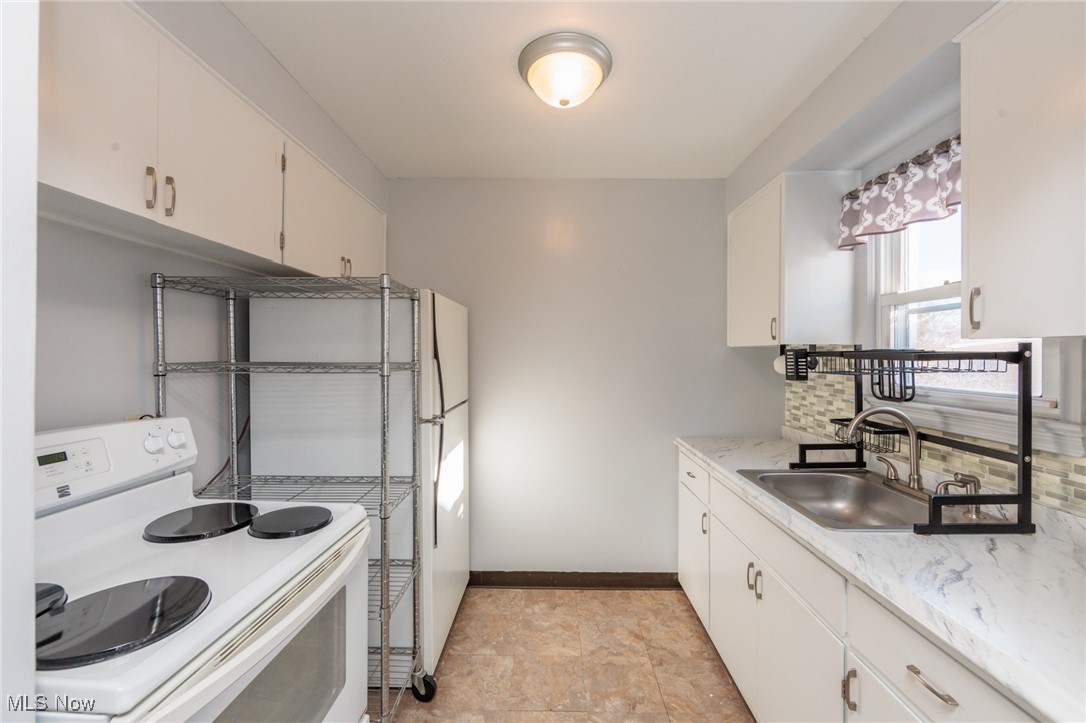 1671 Crestwood Road Cleveland, OH 44124 - Photo 11 of 28 Gallery Image 11