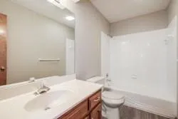 $1,980 | 927 Northwest 62nd Terrace, Kansas City, MO 64118