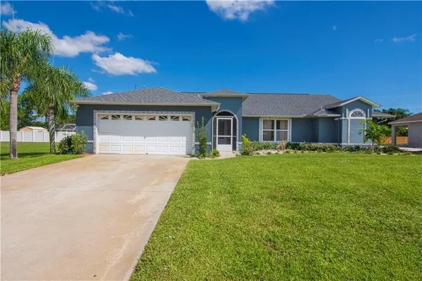 $2,700 | 110 Duban Street, Sebastian, FL 32958
