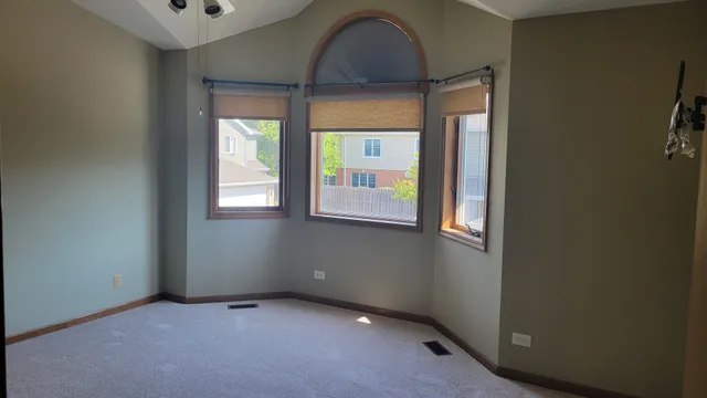 $2,395 | 104 Quail Drive, Countryside, IL 60525