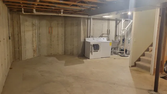 $2,395 | 104 Quail Drive, Countryside, IL 60525