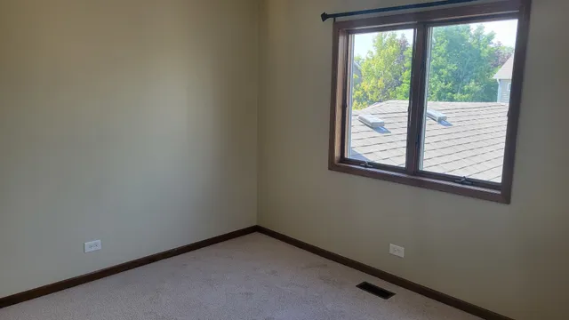 $2,395 | 104 Quail Drive, Countryside, IL 60525