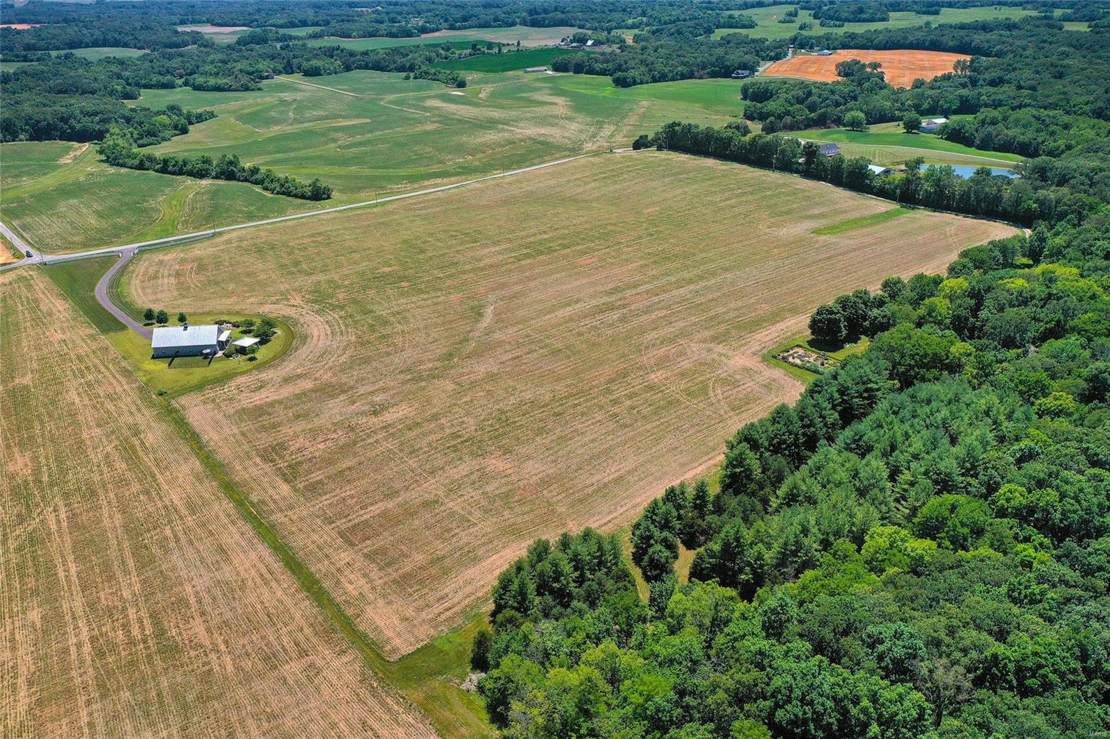 5377 Mm Road Fults, IL 62244 - Photo 4 of 57