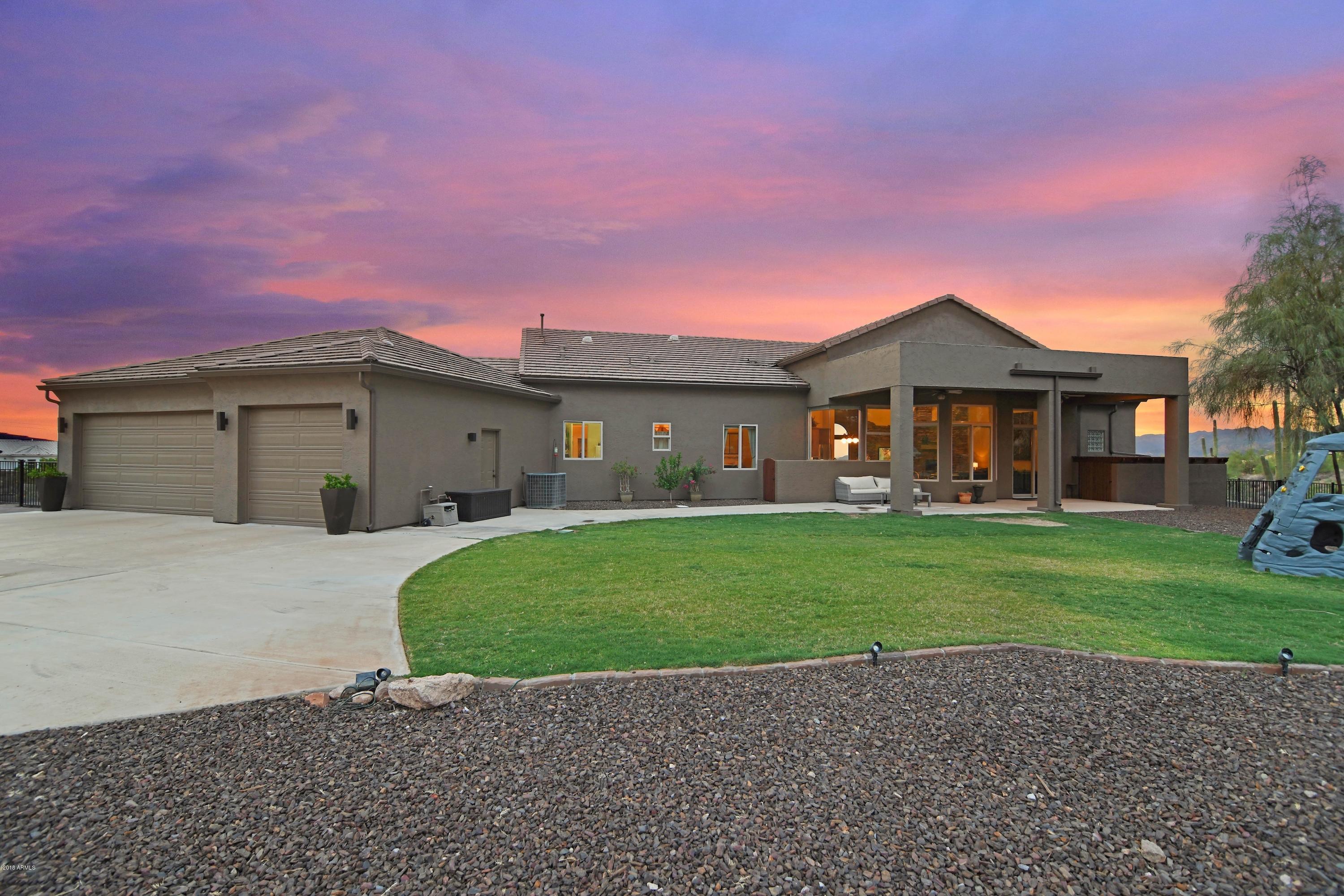 2880 North La Barge Road Apache Junction, AZ 85119 - Photo 41 of 59 Evening Views from Back