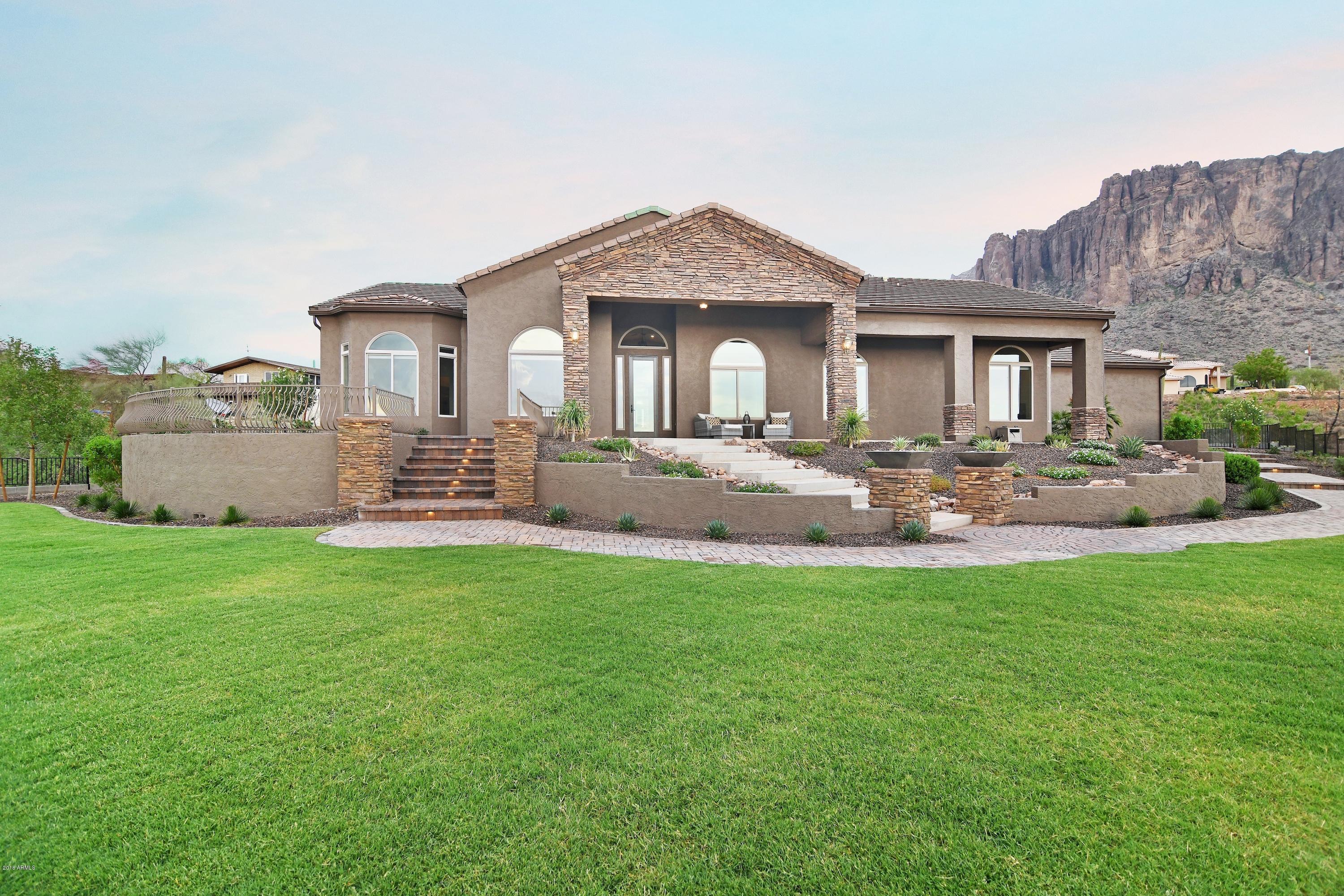 2880 North La Barge Road Apache Junction, AZ 85119 - Photo 5 of 59 Front