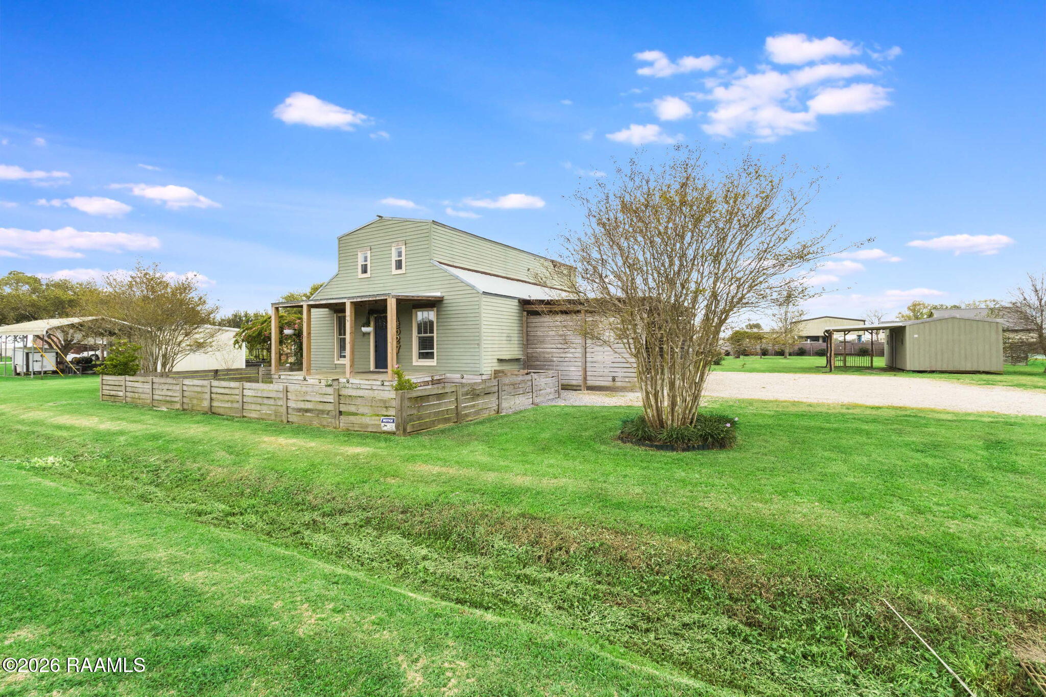 4527 Naud Road Abbeville, LA 70510 - Photo 2 of 19 Driveway view