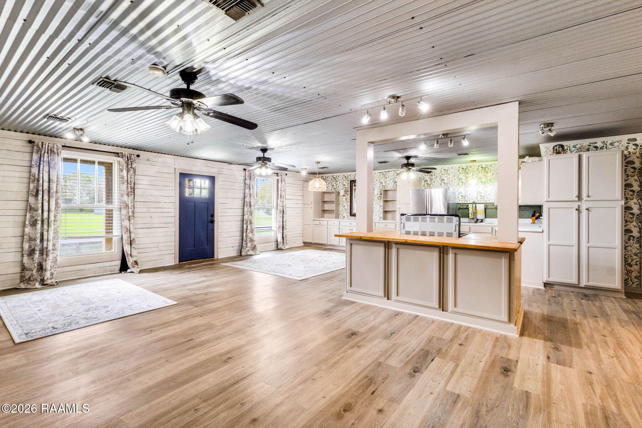 4527 Naud Road Abbeville, LA 70510 - Photo 6 of 19 Living + Kitchen