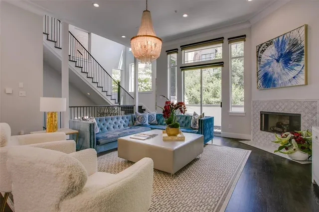 $1,795,000 | 2211 Worthington Street, Dallas, TX 75204