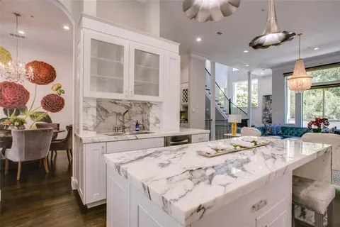 $1,795,000 | 2211 Worthington Street, Dallas, TX 75204