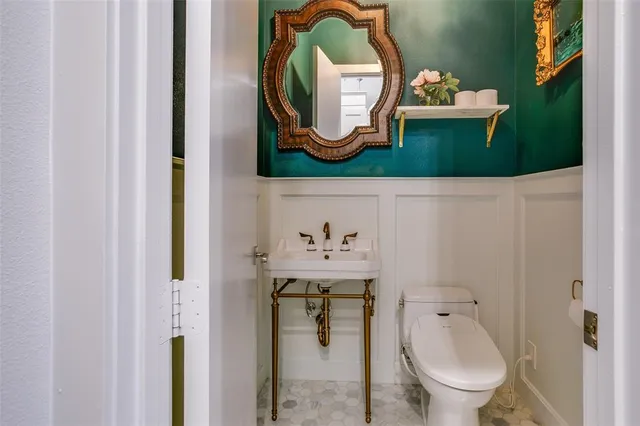 $1,795,000 | 2211 Worthington Street, Dallas, TX 75204