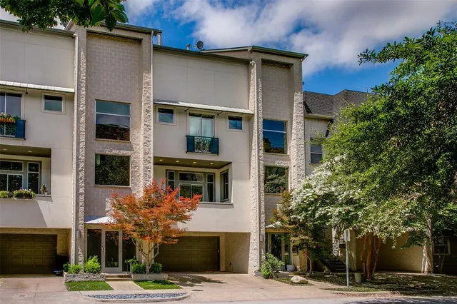$1,795,000 | 2211 Worthington Street, Dallas, TX 75204