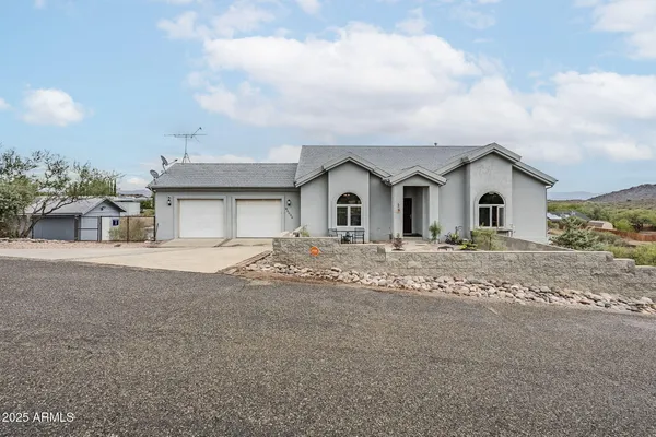 $549,900 | 17862 East Hummingbird Lane, Mayer, AZ 86333