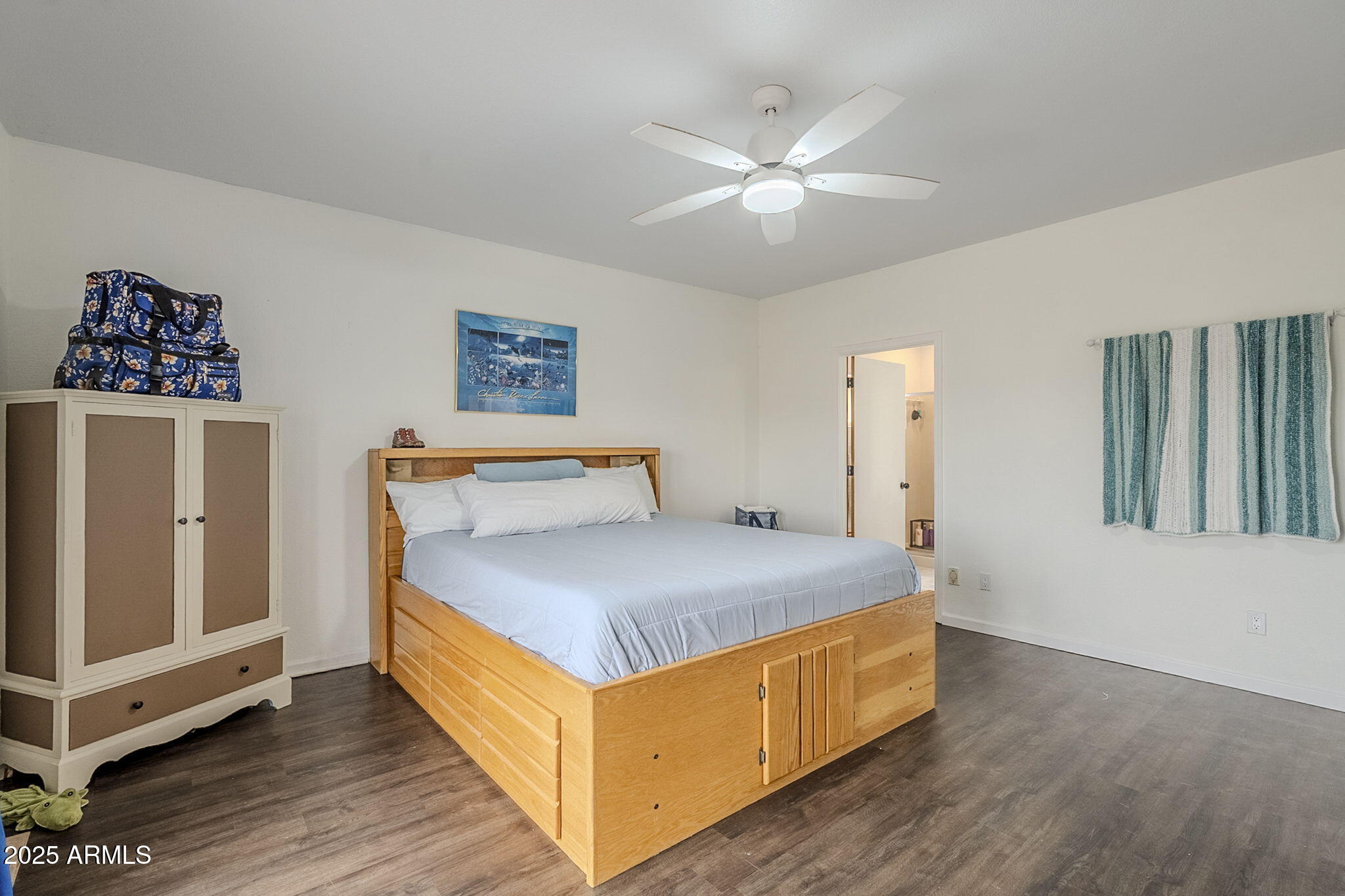 17862 East Hummingbird Lane Mayer, AZ 86333 - Photo 12 of 46 a bedroom with bed and window