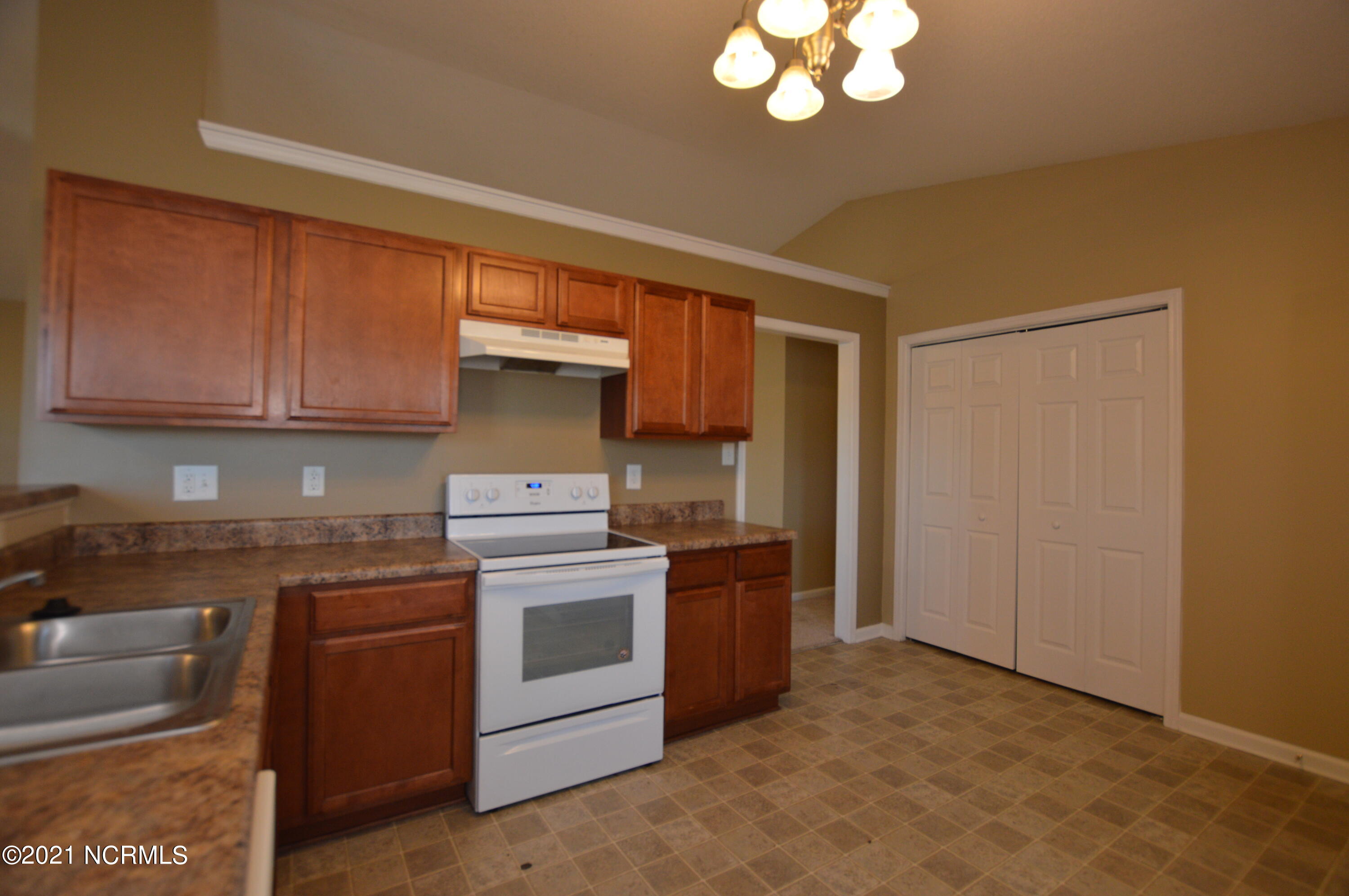 334 Mattocks Road Maysville, NC 28555 - Photo 4 of 18 DSC_8827