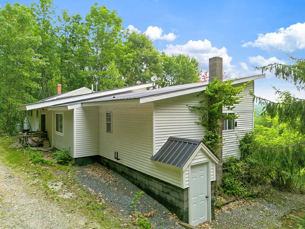 139 Riverside Road Gardiner, ME 04345 - Photo 37 of 50 37