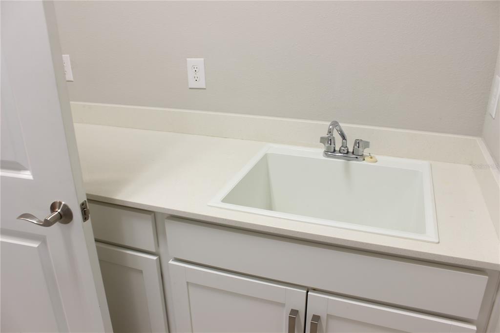 5721 Long Shore Loop Sarasota, FL 34238 - Photo 12 of 32
