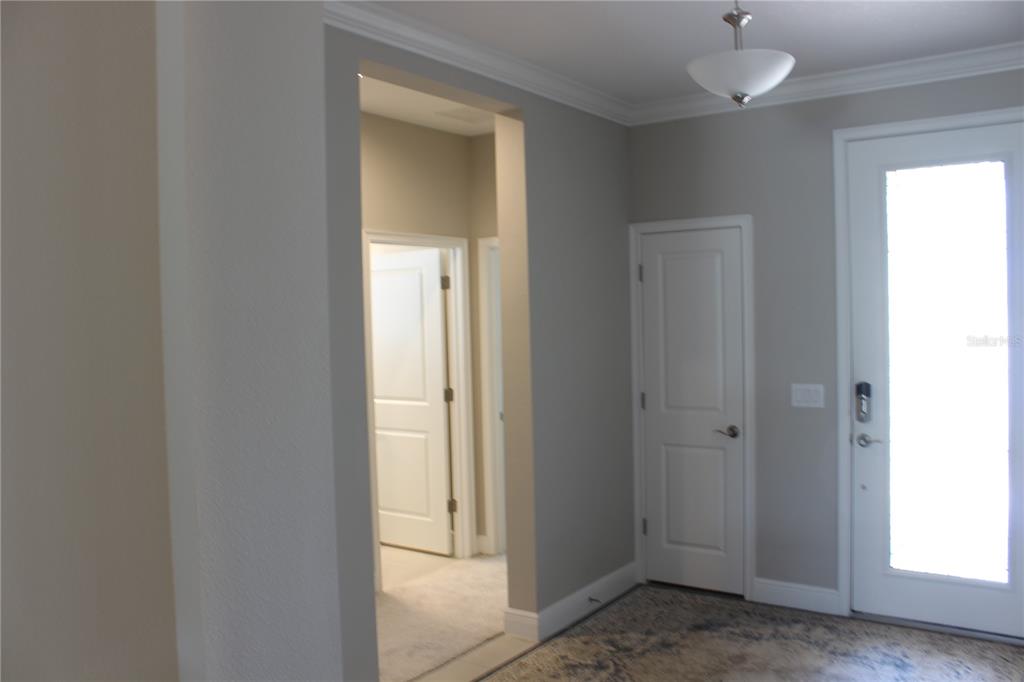 5721 Long Shore Loop Sarasota, FL 34238 - Photo 5 of 32