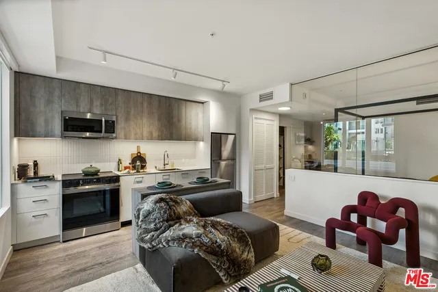 $6,320 | 2455 Overland Avenue, Unit 665, Los Angeles, CA 90064