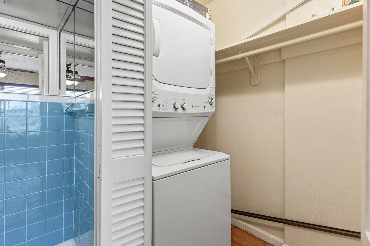 1040 Banyan Road, Unit 501C Boca Raton, FL 33432 - Photo 31 of 47 a bathroom with a toilet and a shower