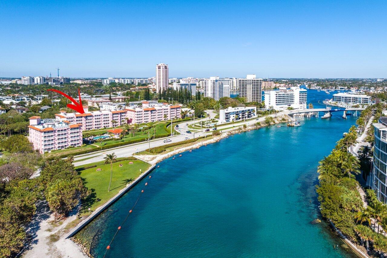 1040 Banyan Road, Unit 501C Boca Raton, FL 33432 - Photo 5 of 47 a view of a city with lawn chairs