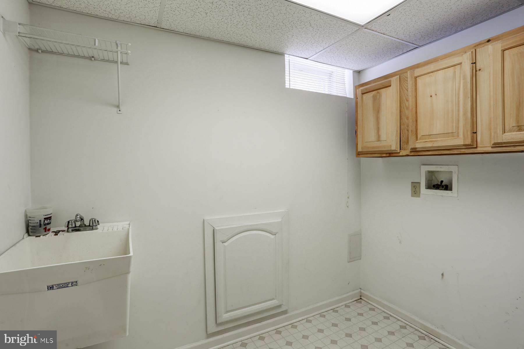 75 Ridgeview Drive Etters, PA 17319 - Photo 32 of 44 Laundry Area