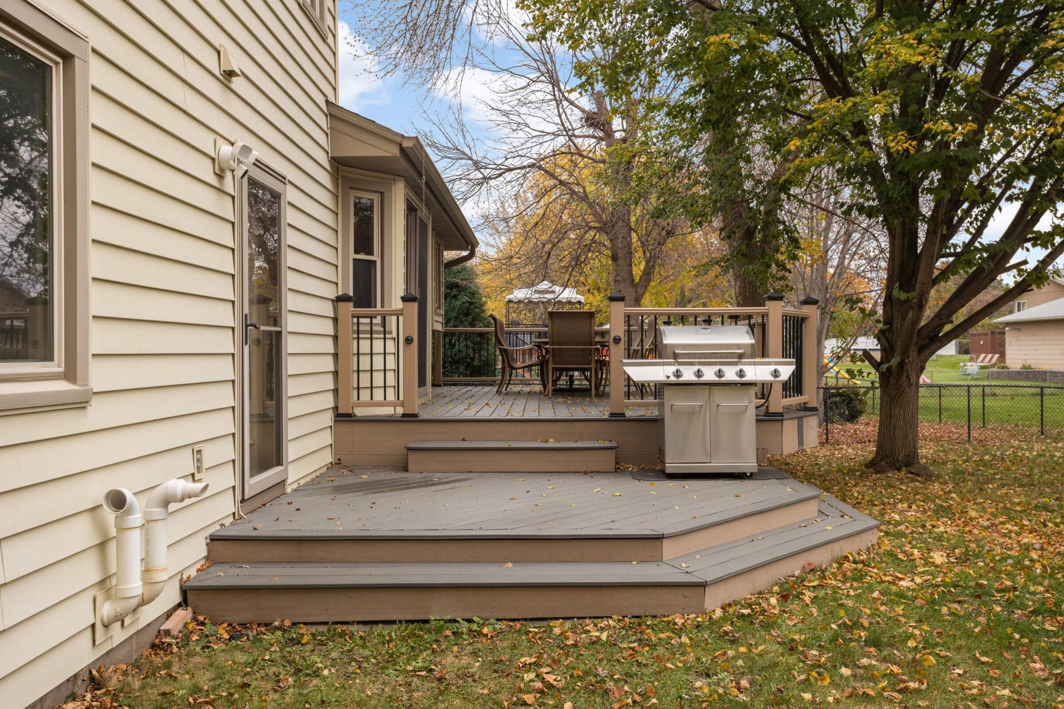 11081 69th Place North Maple Grove, MN 55369 - Photo 34 of 40