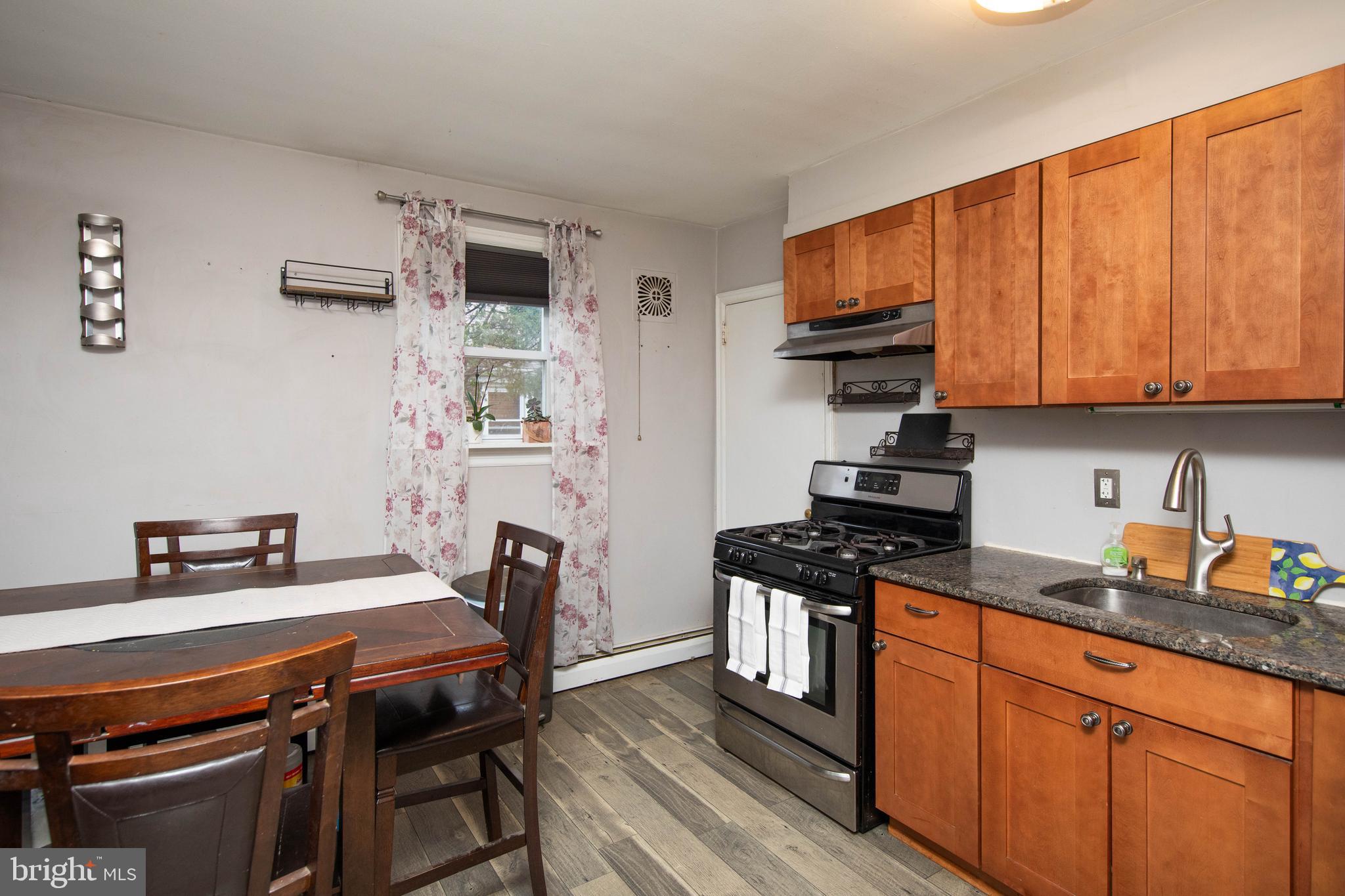 7 Brookside Road Glenside, PA 19038 - Photo 4 of 22