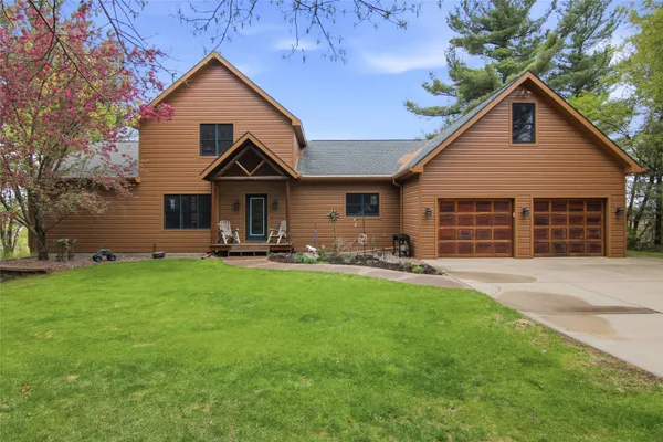 $794,900 | E8200 260th Avenue, Elk Mound, WI 54739