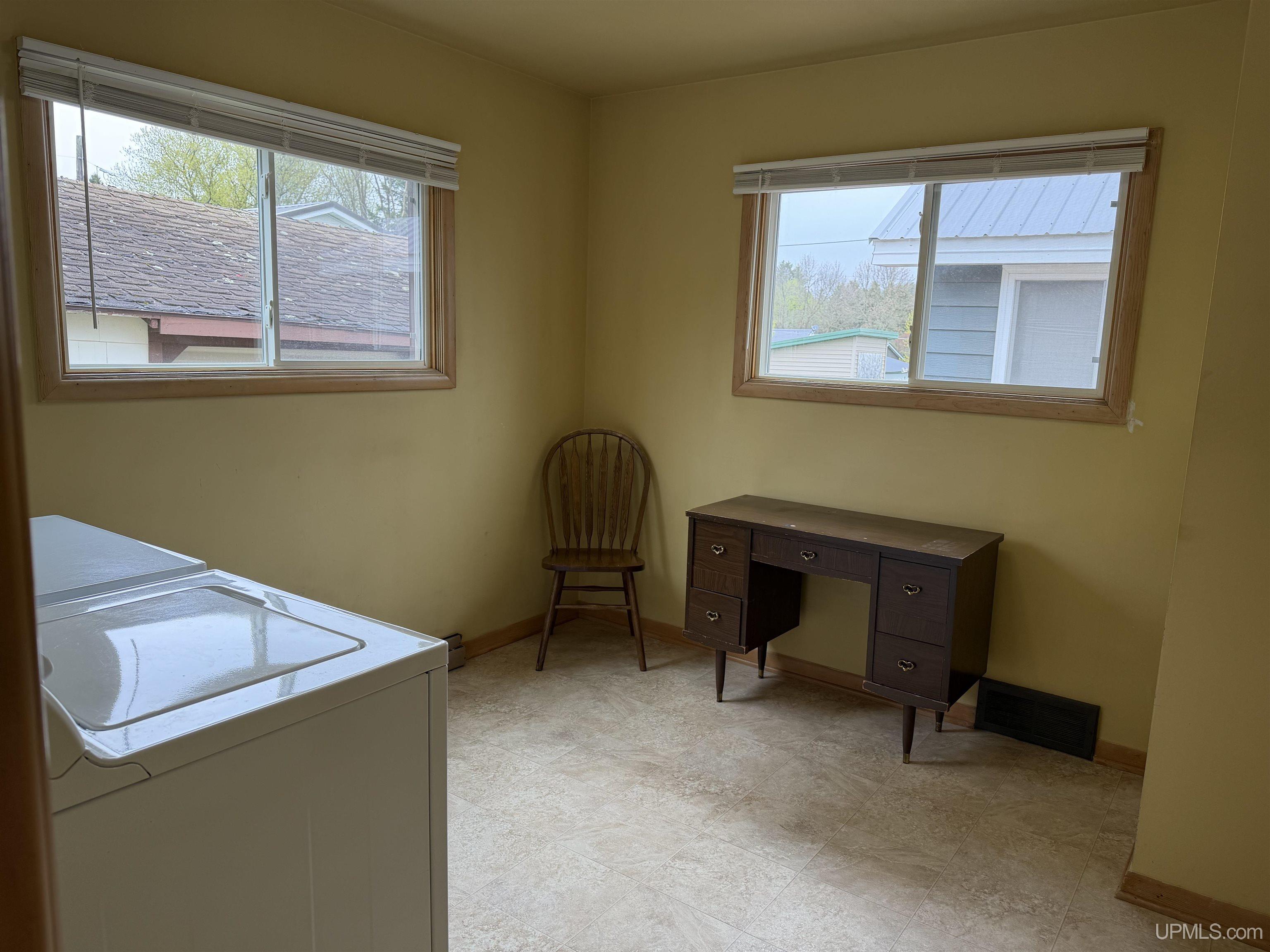 503 Oak Street Hurley, WI 54534 - Photo 14 of 17 Gallery Image 14