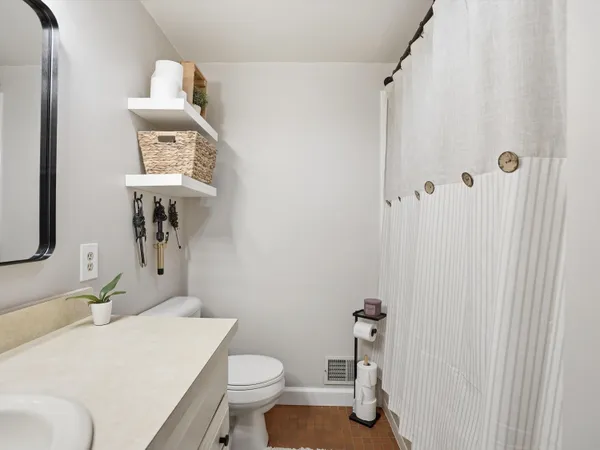 $315,000 | 272 Whitlock Street, Saline, MI 48176